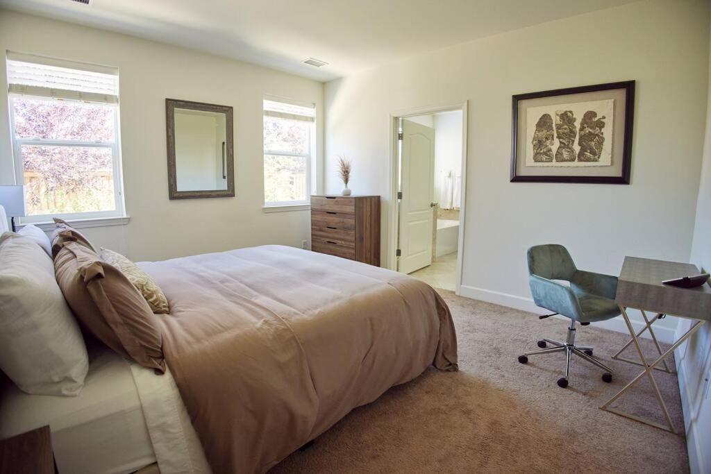 New Upscale House, Tahoe 30-Min W/ Cal King RenoReno  Kültér fotó