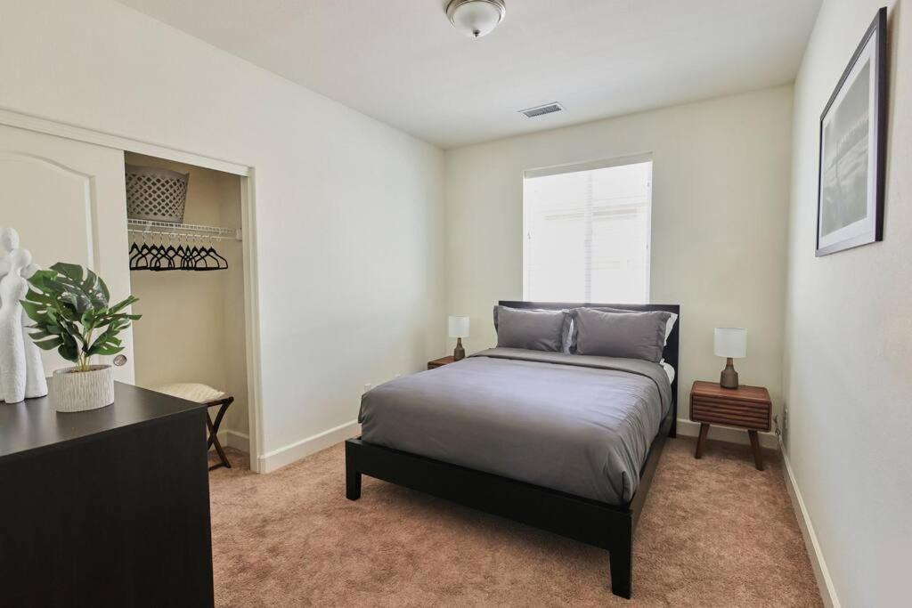 New Upscale House, Tahoe 30-Min W/ Cal King RenoReno  Kültér fotó