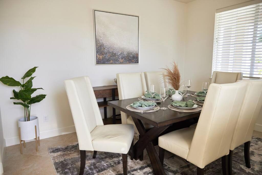 New Upscale House, Tahoe 30-Min W/ Cal King RenoReno  Kültér fotó